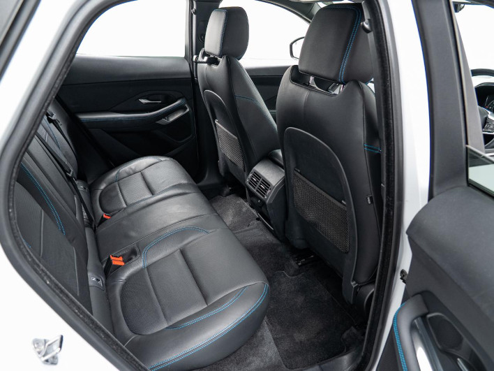2019 Jaguar E Pace LDA-DF2NA (UW-6a0fc97e9458b)[25]