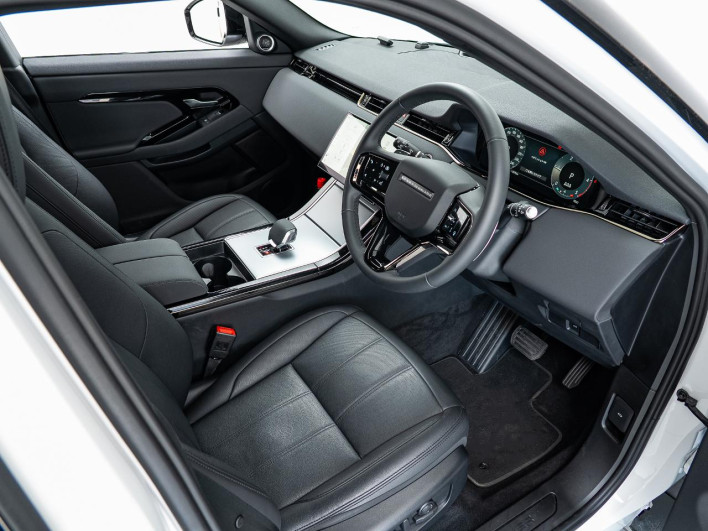 2025 Land Rover Range Rover Evoque 3CA-LZ2NB (UW-6a0fc982c406c)[27]