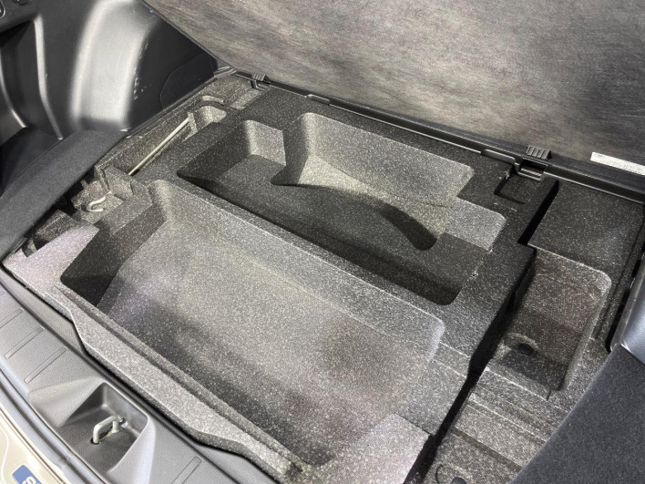 2014 Subaru Forester DBA-SJ5 (UW-6a0fc9835d6f5)[9]