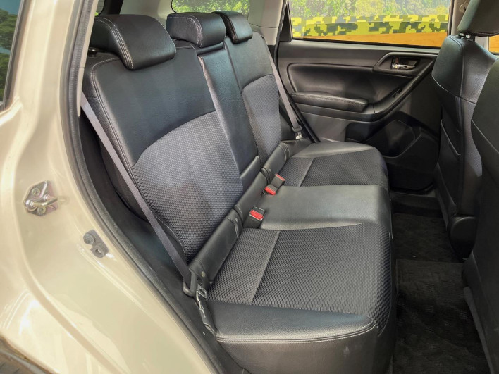 2015 Subaru Forester DBA-SJ5 (UW-6a0fc9835f277)[25]