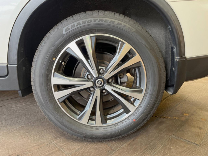 2017 Nissan X-Trail DBA-T32 (UW-6a0fc98c49ebe)[5]