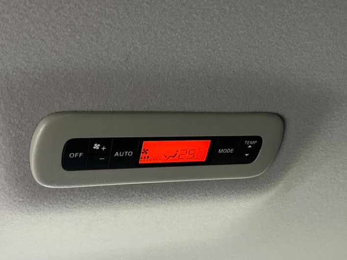 2016 Nissan Elgrand DBA-TE52 (UW-6a0fc98e0776b)[19]