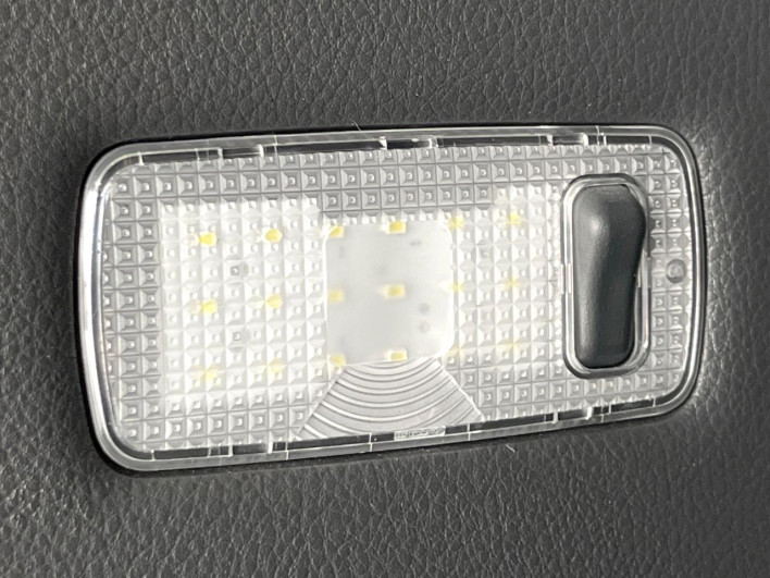 2014 Nissan Elgrand DBA-TNE52 (UW-6a0fc98e82fe8)[8]