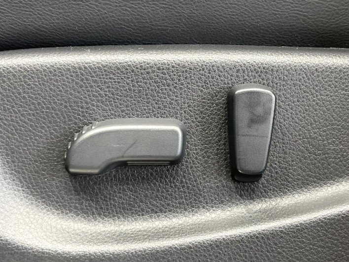 2014 Nissan Elgrand DBA-TNE52 (UW-6a0fc98e82fe8)[29]