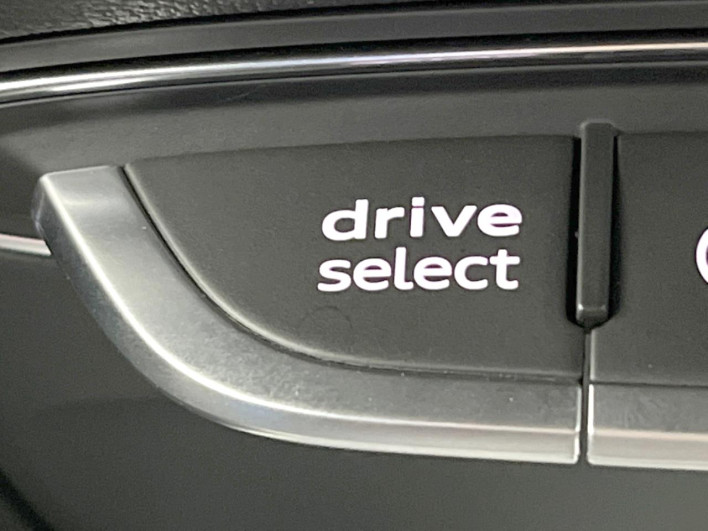 2020 Audi TT Coupe ABA-FVCHHF (UW-6a0fc9937d73a)[9]
