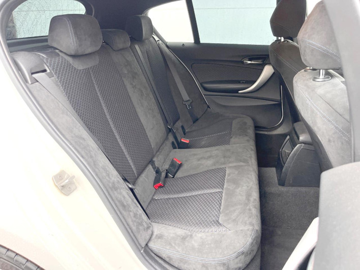 2016 BMW 1 Series LDA-1S20 (UW-6a0fc9a47446b)[19]