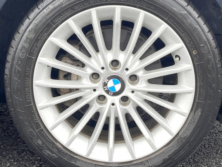 2015 BMW 3 Series DBA-3B20 (UW-6a0fc9a5a67e2)[17]