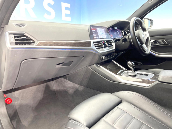 2019 BMW 3 Series 3DA-5V20 (UW-6a0fc9a6f2f76)[11]