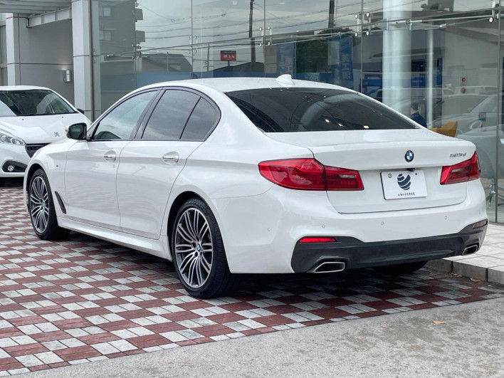 2017 BMW 5 Series LDA-JC20 (UW-6a0fc9a95febb)[13]