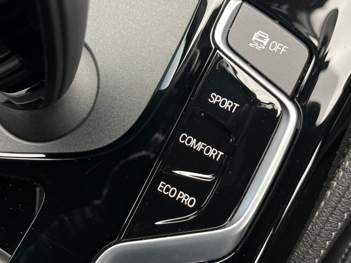 2019 BMW 5 Series 3DA-JP20 (UW-6a0fc9a9920e9)[18]