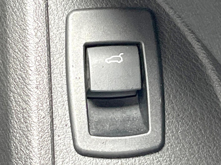 2018 BMW X2 ABA-YH20 (UW-6a0fc9aa295f0)[27]
