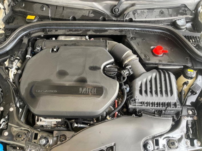 2022 Rover Mini 3DA-XV15MW (UW-6a0fc9ad63f19)[6]