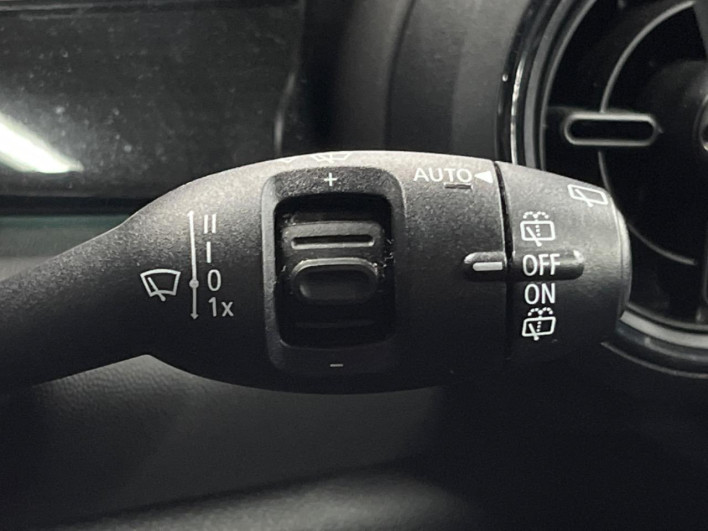 2024 Rover Mini 3DA-XV20MW (UW-6a0fc9ad757c0)[22]