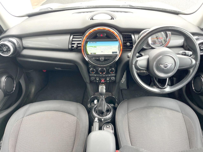 2015 Rover Mini DBA-XS15 (UW-6a0fc9af74f31)[21]