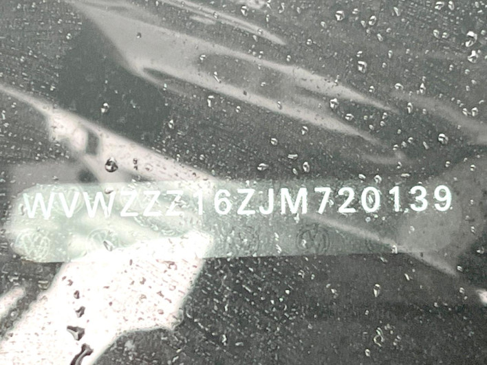 2018 Volkswagen The Beetle ABA-16CZD (UW-6a0fc9b056f8a)[1]