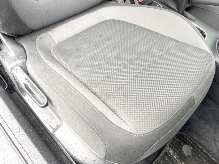 2018 Volkswagen The Beetle ABA-16CZD (UW-6a0fc9b056f8a)[24]