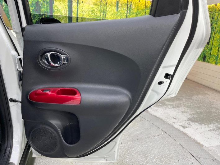 2013 Nissan JUKE DBA-YF15 (UW-6a0fc9b0a9c6d)[24]