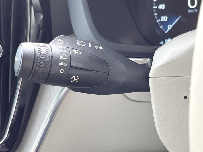 2017 Volvo XC60 DBA-UB420XC (UW-6a0fc9b2b55b4)[14]