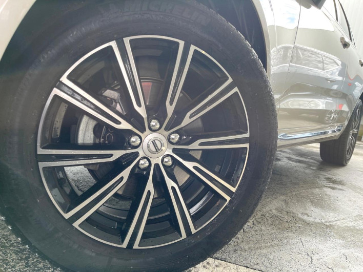 2017 Volvo XC60 DBA-UB420XC (UW-6a0fc9b2b55b4)[4]