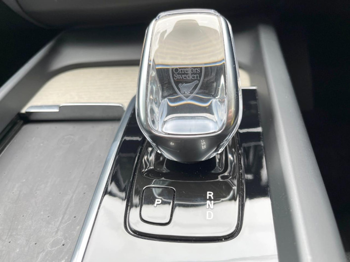 2021 Volvo XC60 5LA-UB420XCPA (UW-6a0fc9b3077aa)[27]