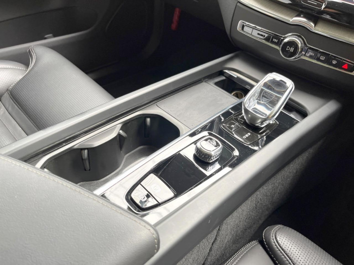 2021 Volvo XC60 5LA-UB420XCPA (UW-6a0fc9b3077aa)[24]