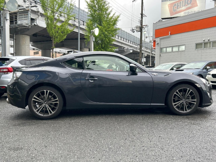 2013 Toyota 86 DBA-ZN6 (UW-6a0fc9b9e0b9d)[24]