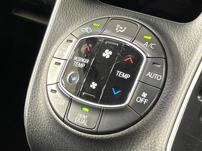 2014 Toyota Noah DBA-ZRR80W (UW-6a0fc9c135971)[20]