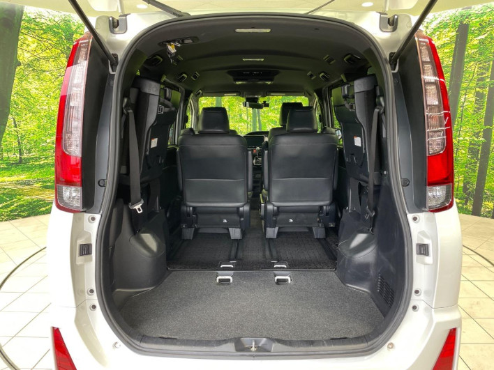 2017 Toyota Noah DBA-ZRR80W (UW-6a0fc9c2a207f)[17]