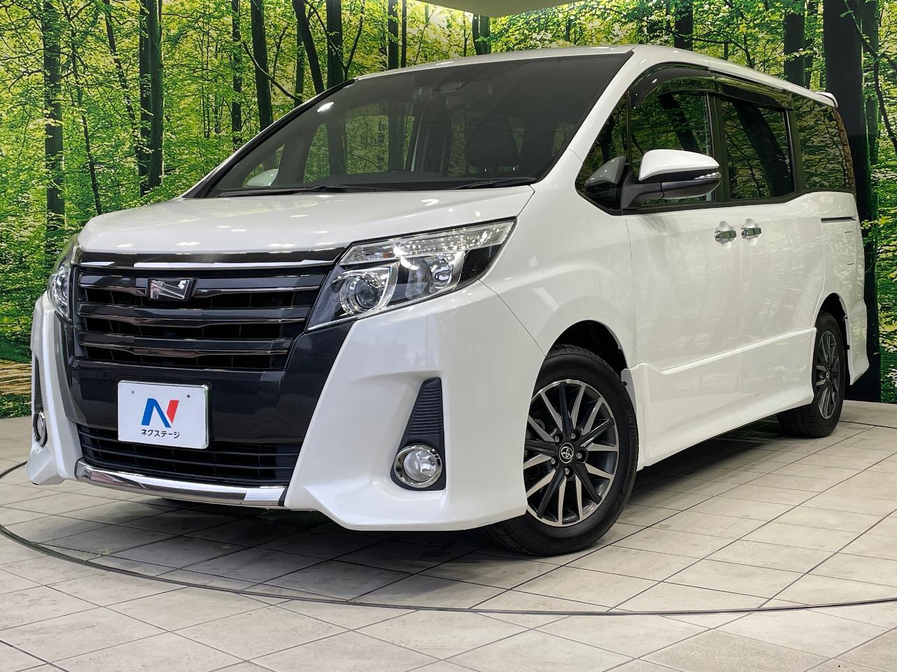 2017 Toyota Noah DBA-ZRR80W
