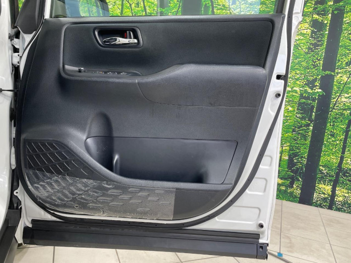 2017 Toyota Noah DBA-ZRR80W (UW-6a0fc9c2a207f)[15]