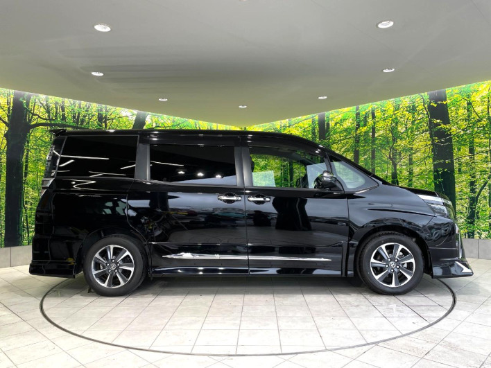 2020 Toyota Voxy 3BA-ZRR80W (UW-6a0fc9c70279f)[21]