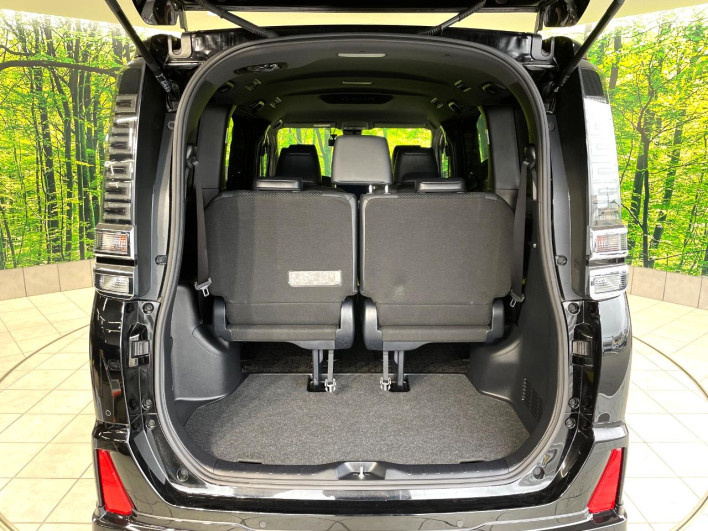 2020 Toyota Voxy 3BA-ZRR80W (UW-6a0fc9c70279f)[14]