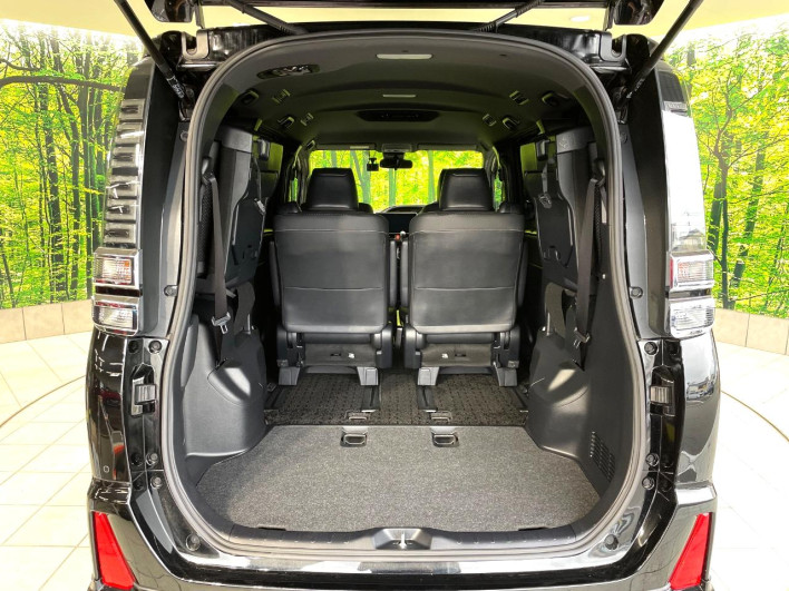 2020 Toyota Voxy 3BA-ZRR80W (UW-6a0fc9c70279f)[11]
