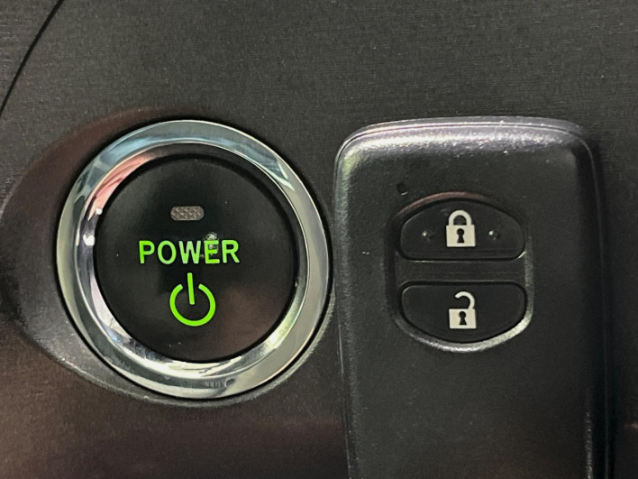 2010 Toyota Prius DAA-ZVW30 (UW-6a0fc9cf182d6)[21]