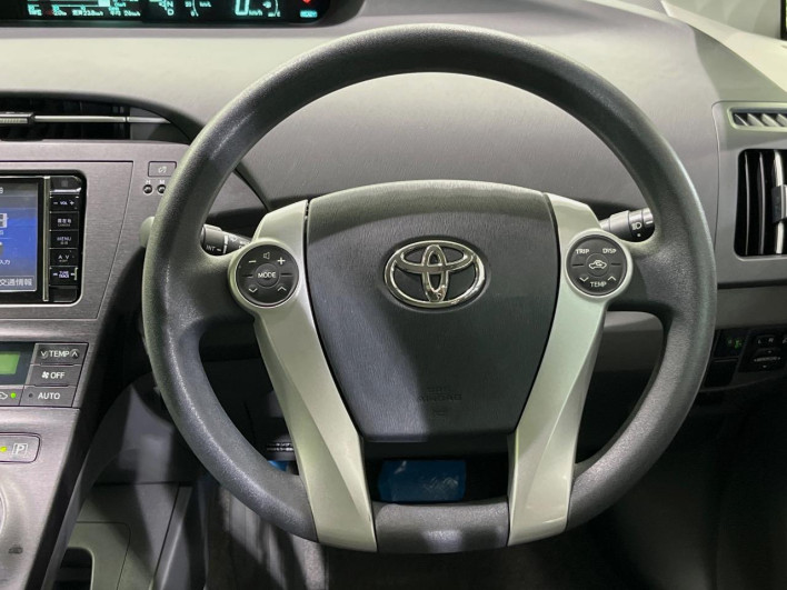 2010 Toyota Prius DAA-ZVW30 (UW-6a0fc9cf182d6)[16]