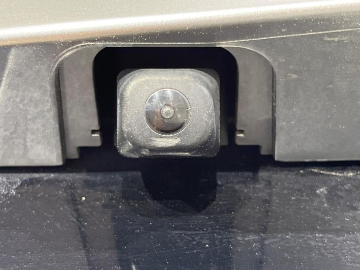 2012 Toyota Prius PHV DLA-ZVW35 (UW-6a0fc9d09702f)[16]