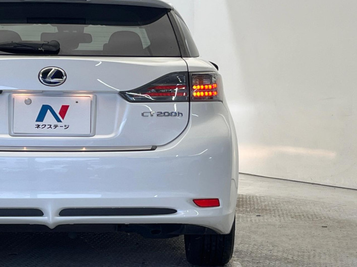 2013 Lexus CT DAA-ZWA10 (UW-6a0fc9d6f2fc7)[19]