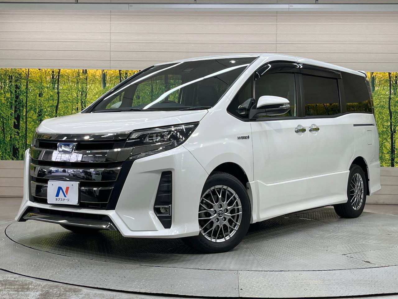 2017 Toyota Noah DAA-ZWR80W