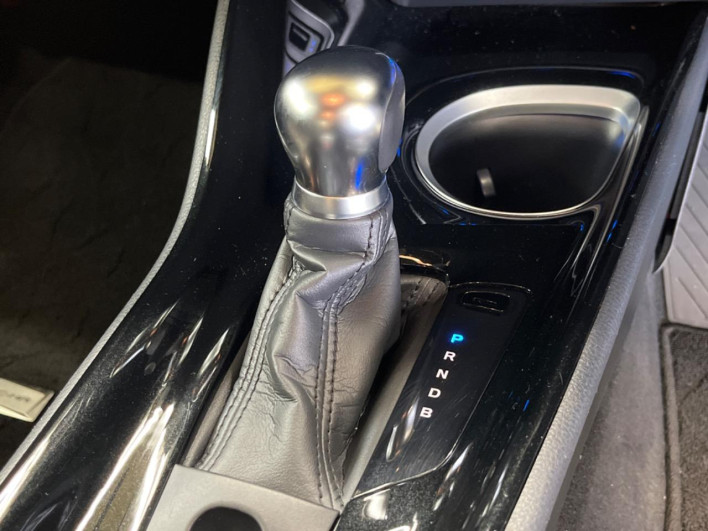 2017 Toyota C-HR DAA-ZYX10 (UW-6a0fc9e39a1a3)[18]