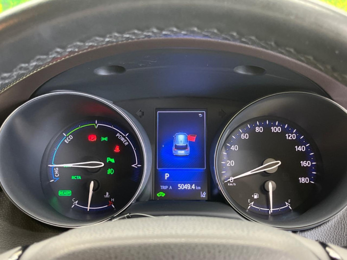 2017 Toyota C-HR DAA-ZYX10 (UW-6a0fc9e39a1a3)[15]