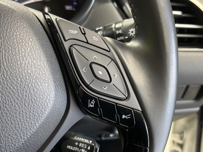 2017 Toyota C-HR DAA-ZYX10 (UW-6a0fc9e39a1a3)[11]