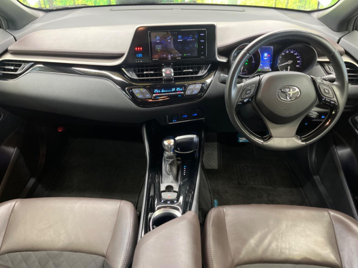 2017 Toyota C-HR DAA-ZYX10 (UW-6a0fc9e39a1a3)[22]