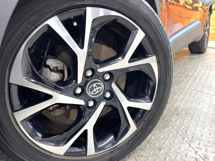 2018 Toyota C-HR DAA-ZYX10 (UW-6a0fc9e59a185)[22]