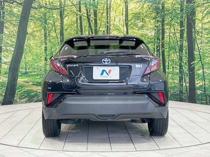 2018 Toyota C-HR DAA-ZYX10 (UW-6a0fc9e5ac5a3)[11]