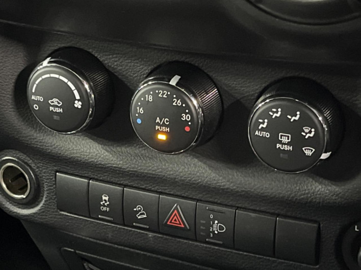 2018 Chrysler Jeep Wrangler Unlimited ABA-JK36LR (UW-6a1119844084e)[6]