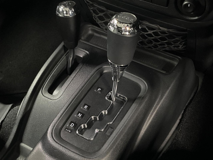 2018 Chrysler Jeep Wrangler Unlimited ABA-JK36LR (UW-6a1119844084e)[8]