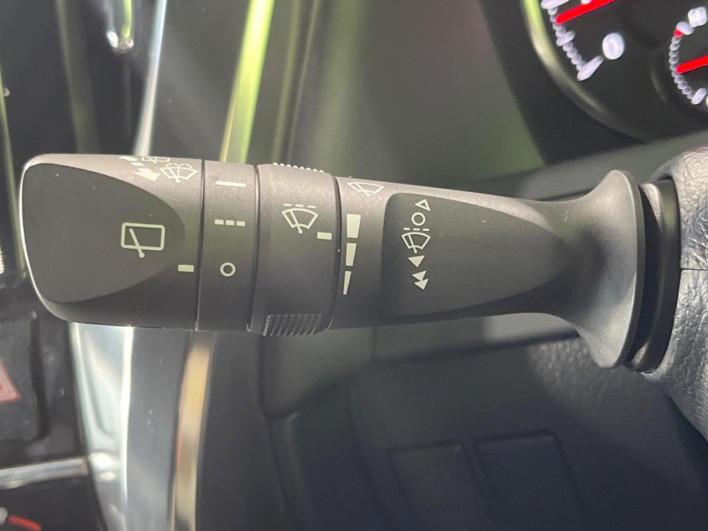 2017 Toyota Vellfire DBA-AGH30W (UW-6a1119a0ea63a)[29]