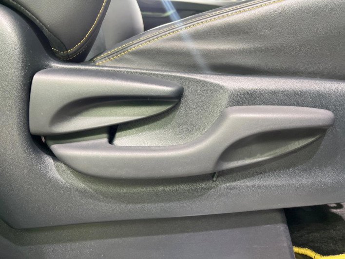 2017 Toyota Vellfire DBA-AGH30W (UW-6a1119a0ea63a)[20]