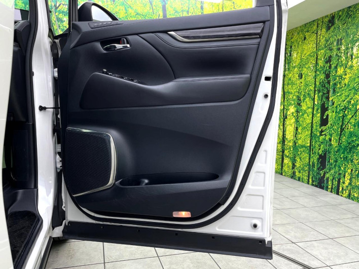 2020 Toyota Vellfire DBA-AGH30W (UW-6a1119a4d3457)[5]