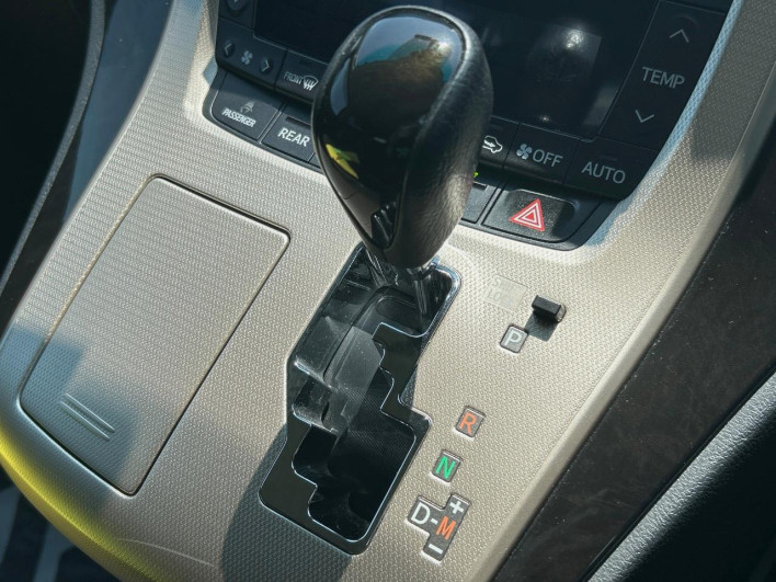 2013 Toyota Alphard DBA-ANH20W (UW-6a1119ae99cd9)[14]